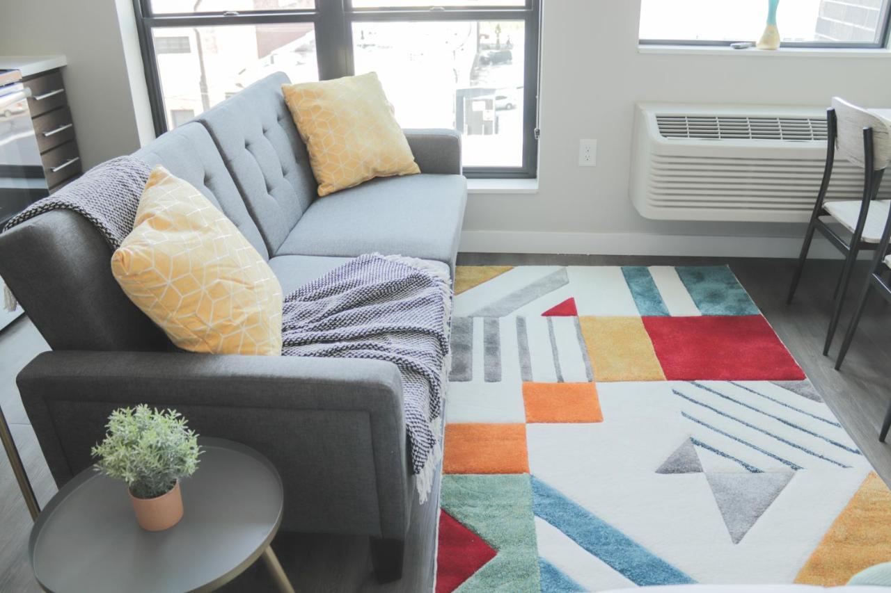 Sleepover Premier Downtown Des Moines Apartments Ngoại thất bức ảnh