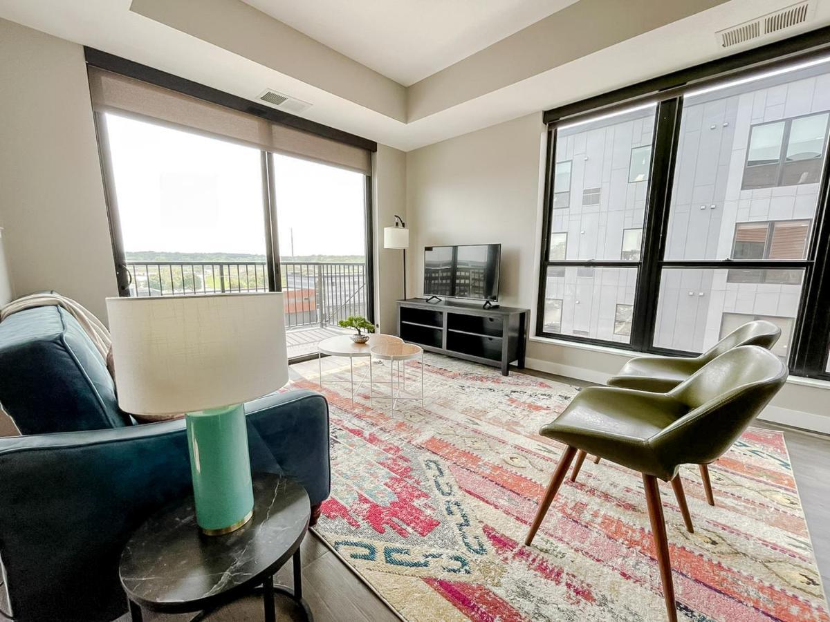Sleepover Premier Downtown Des Moines Apartments Ngoại thất bức ảnh