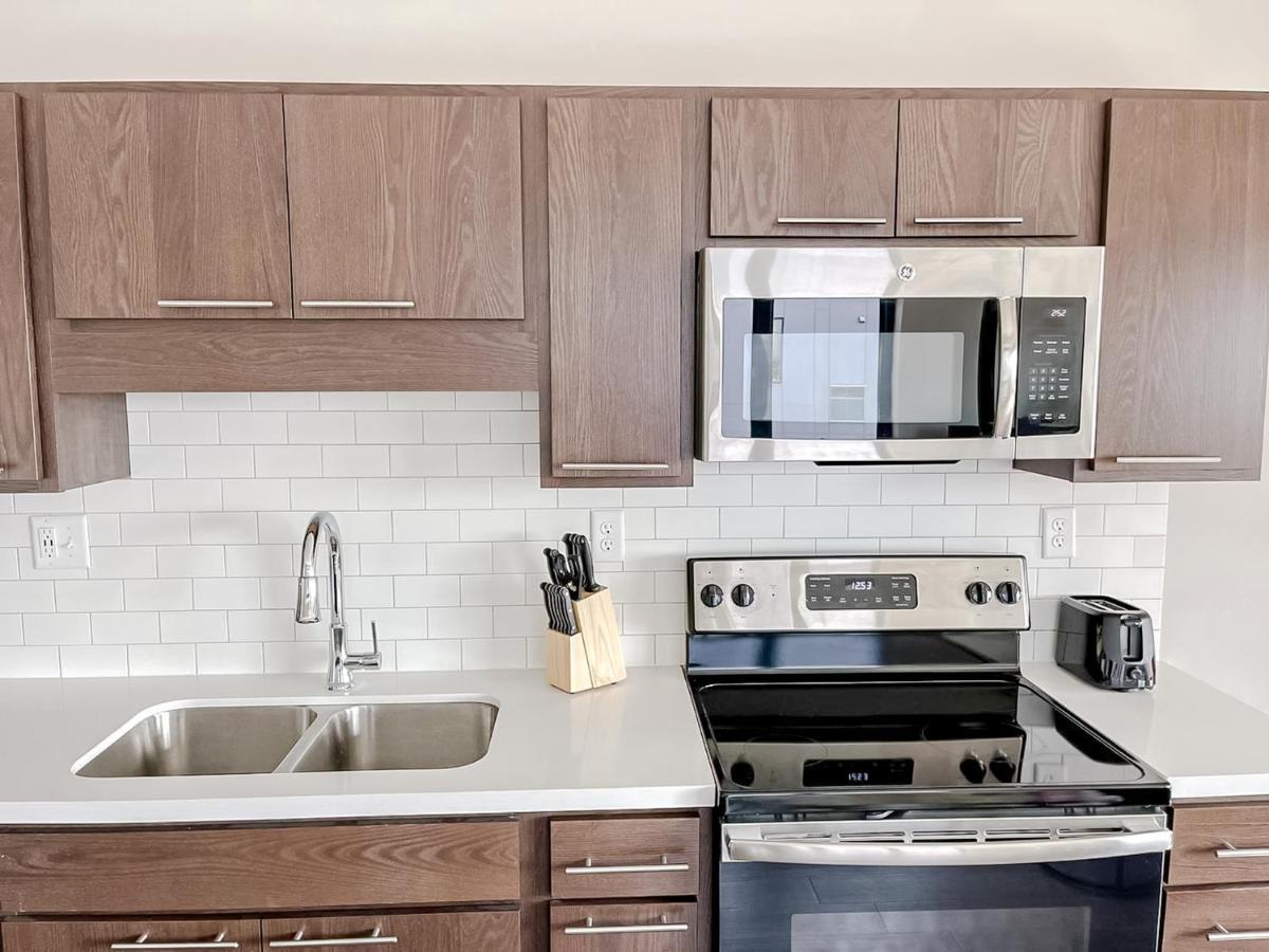 Sleepover Premier Downtown Des Moines Apartments Ngoại thất bức ảnh